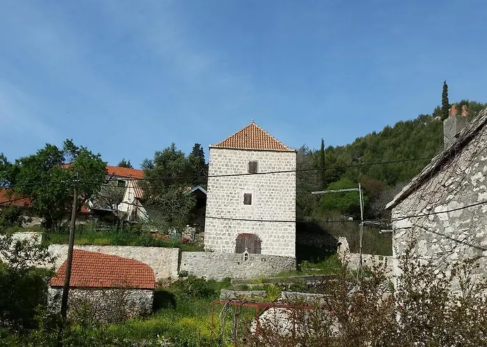 度假居 Rubinic 萨瓦拉