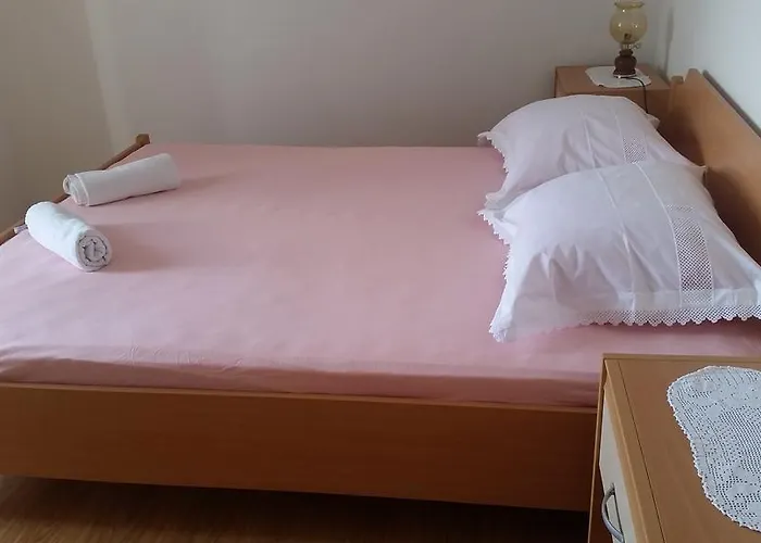 度假居 Rubinic 萨瓦拉